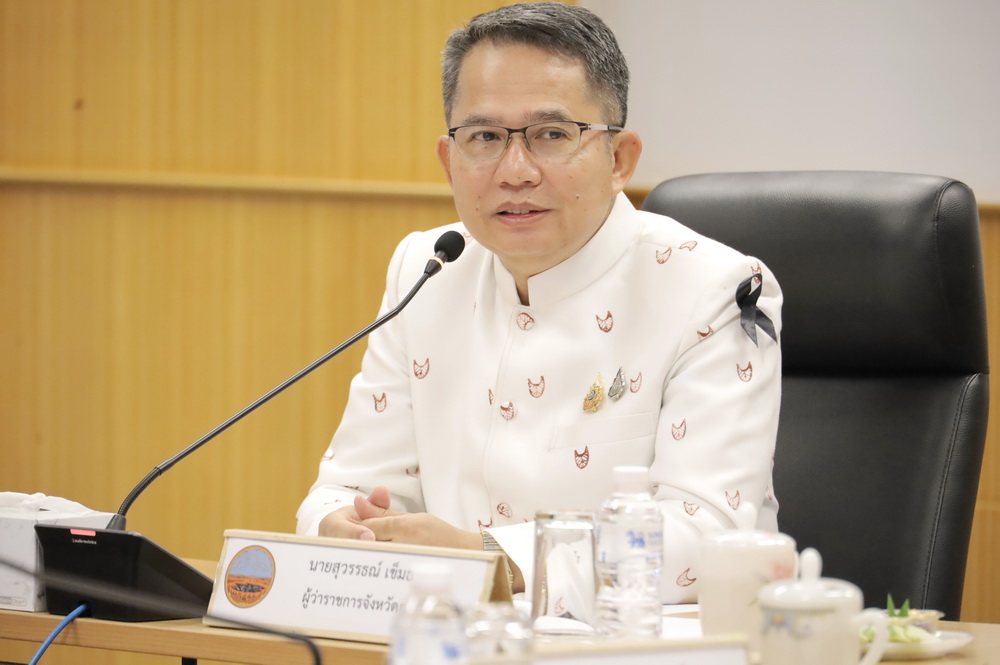 จ.กาฬสินธุ์ ประชุมเตรียมการรับเสด็จฯ พระบาทสมเด็จพระเจ้าอยู่หัว และสมเด็จพระนางเจ้าฯพระบรมราชินี &nbsp;เสด็จพระราชดำเนินทรงประกอบพิธีตัดหวายลูกนิมิตพระอุโบสถ ณ วัดประชานิยม พระอารามหลวง&nbsp;