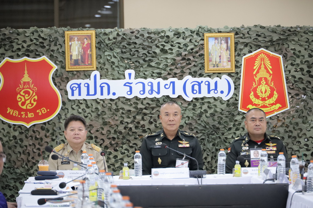 รองผู้ว่าฯกาฬสินธุ์ ร่วมประชุมกองอำนวยการร่วมถวายความปลอดภัย พระบาทสมเด็จพระเจ้าอยู่หัว และสมเด็จพระนางเจ้าฯพระบรมราชินี &nbsp;เสด็จพระราชดำเนินทรงประกอบพิธีตัดหวายลูกนิมิตพระอุโบสถ ณ วัดประชานิยม พระอารามหลวง