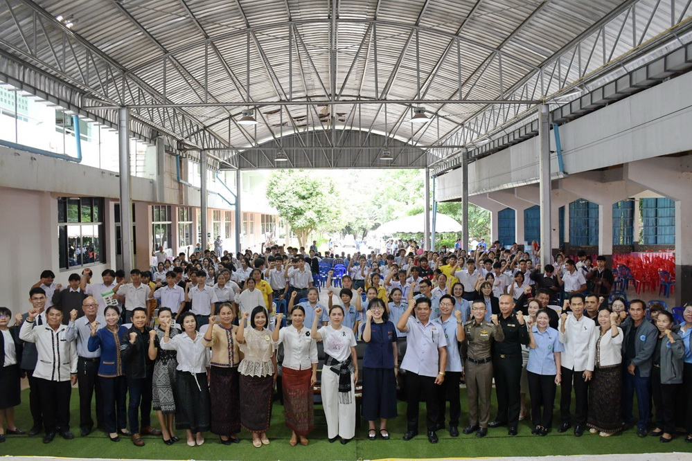 รองผู้ว่าฯ ราชการจังหวัดกาฬสินธุ์ เป็นประธานเปิดอบรมแกนนำการให้ความรอบรู้ เรื่องพยาธิใบไม้ตับและมะเร็งท่อน้ำดี จังหวัดกาฬสินธุ์  ณ ห้องประชุมโรงเรียนสหัสขันธ์ศึกษา อำเภอสหัสขันธ์ จังหวัดกาฬสินธุ์