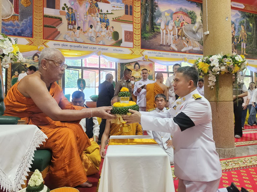 ผู้ว่าราชการจังหวัดกาฬสินธุ์ ข้าราชการ และศิษยานุศิษย์ ร่วมพิธีสมโภชสัญญาบัตร พัดยศ พระราชาคณะชั้นราช